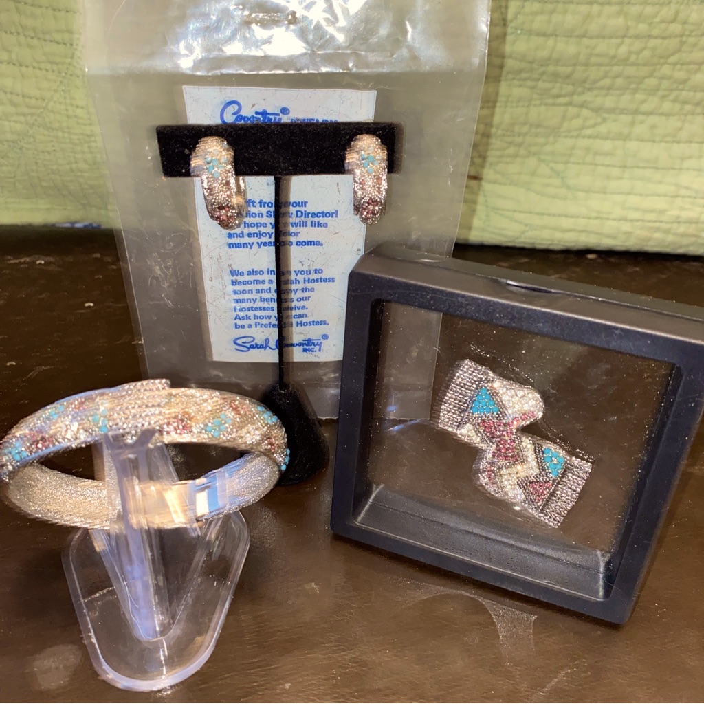Vtg 1974 Sara Coventry Set Shangri-La Clamp Bracelet, Clip Earrings & Brooch Nib